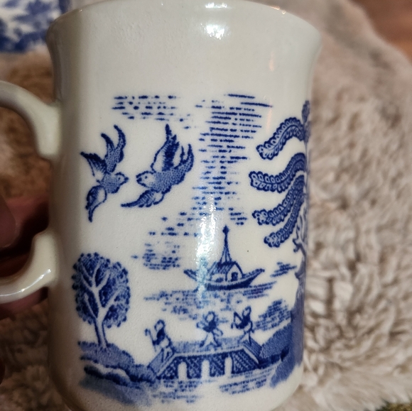 Vintage Blue Willow English Ironside Table made in England coffee/tea mugs - Picture 3 of 5